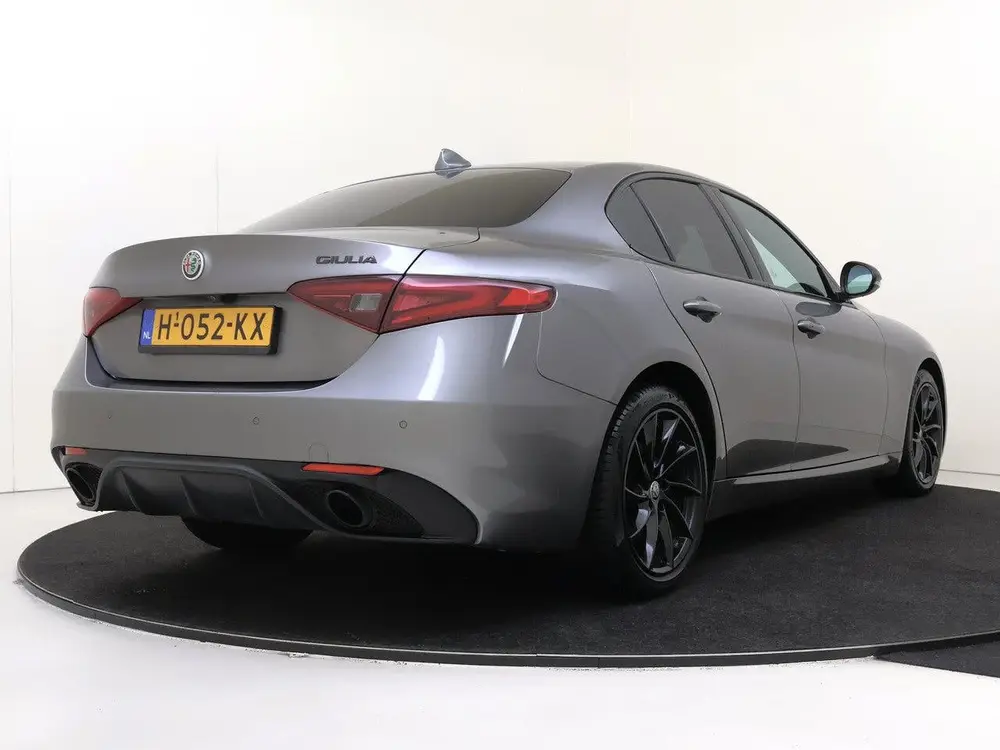 Alfa Romeo Giulia 2.0T Super | Navigatie | Camera | Lederen uit 2020, foto 10