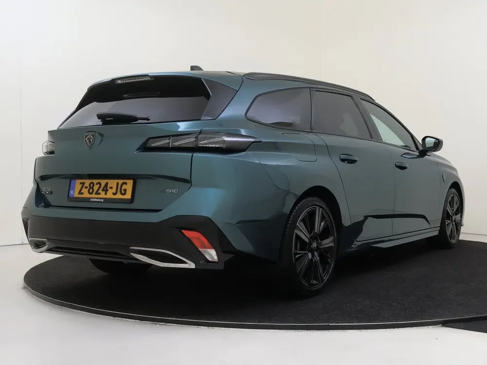 Peugeot 308 SW 1.6 Plug-in Hybrid 180 GT YP (bj 2024) uit 2024, foto 11