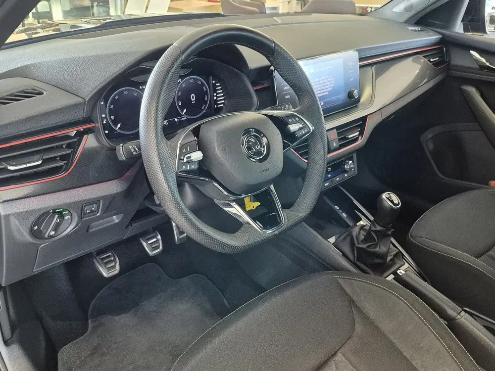 Skoda Kamiq 1.0 TSI Sport Business uit 2023, foto 8