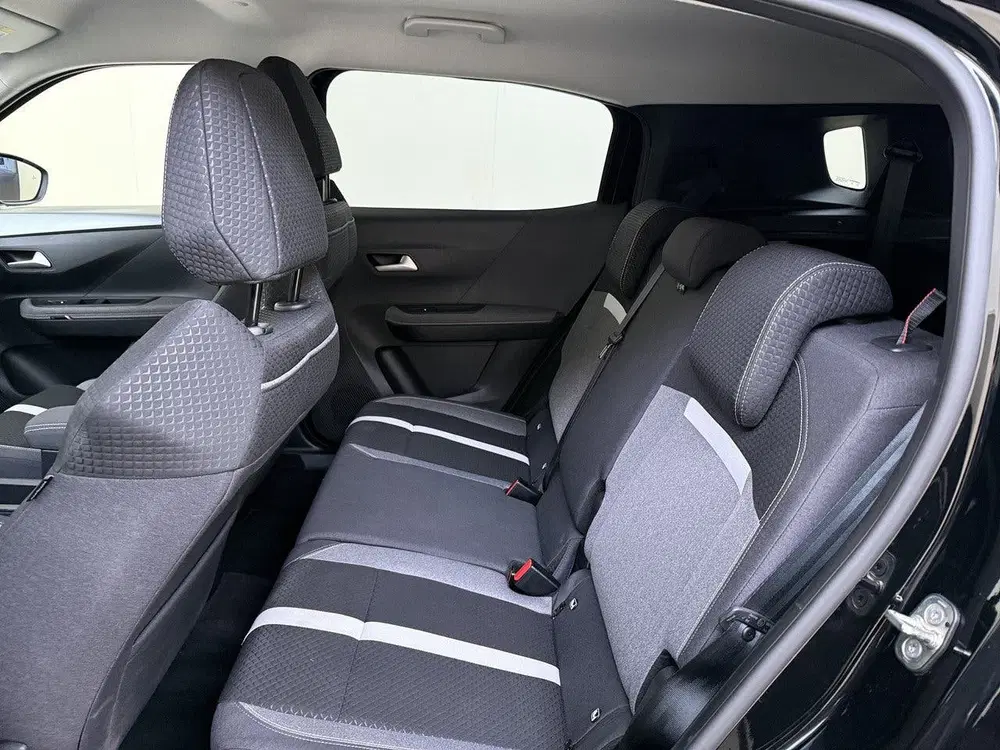 Opel Frontera 1.2 Turbo Hybrid GS uit 2025, foto 12