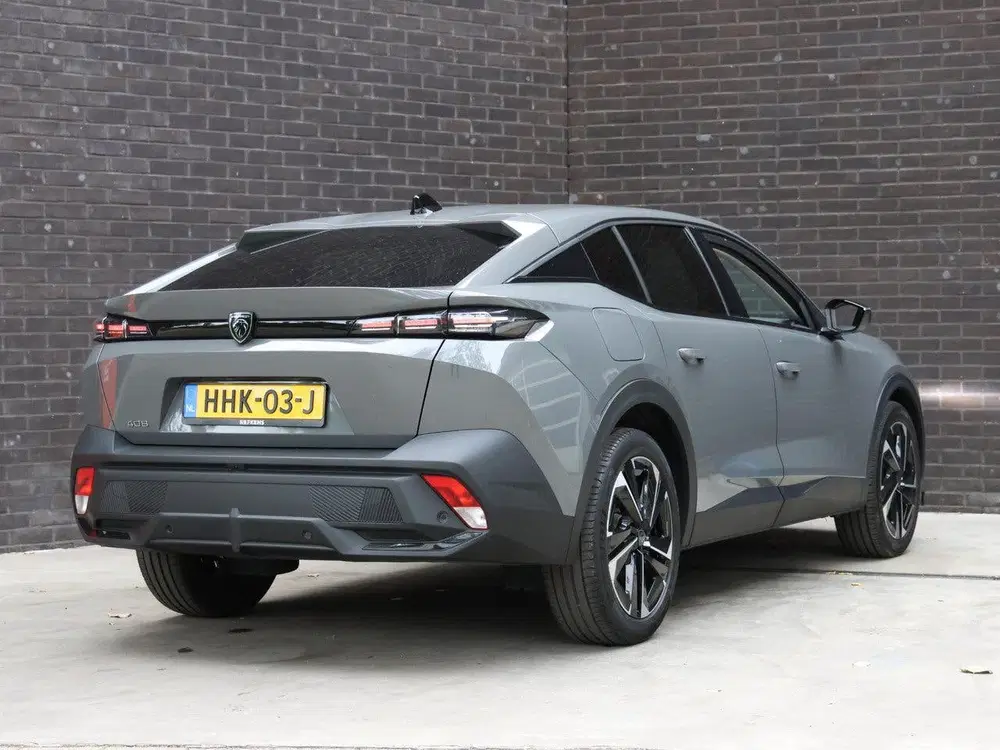 Peugeot 408 Allure 145pk Hybrid uit 2025, foto 3