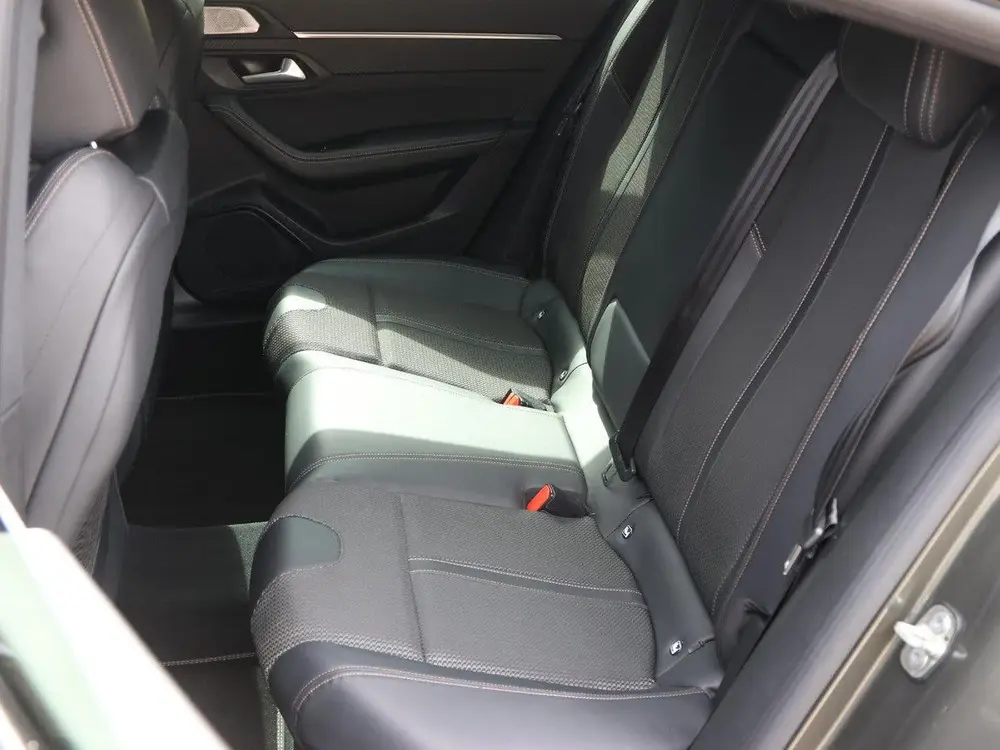Peugeot 508 180pk Blue Lease GT Line Trekhaak uit 2019, foto 16