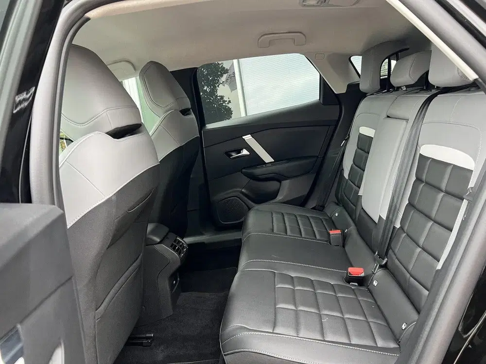 Citroën C4 1.2 Hybrid 145 Max Automaat uit 2025, foto 7
