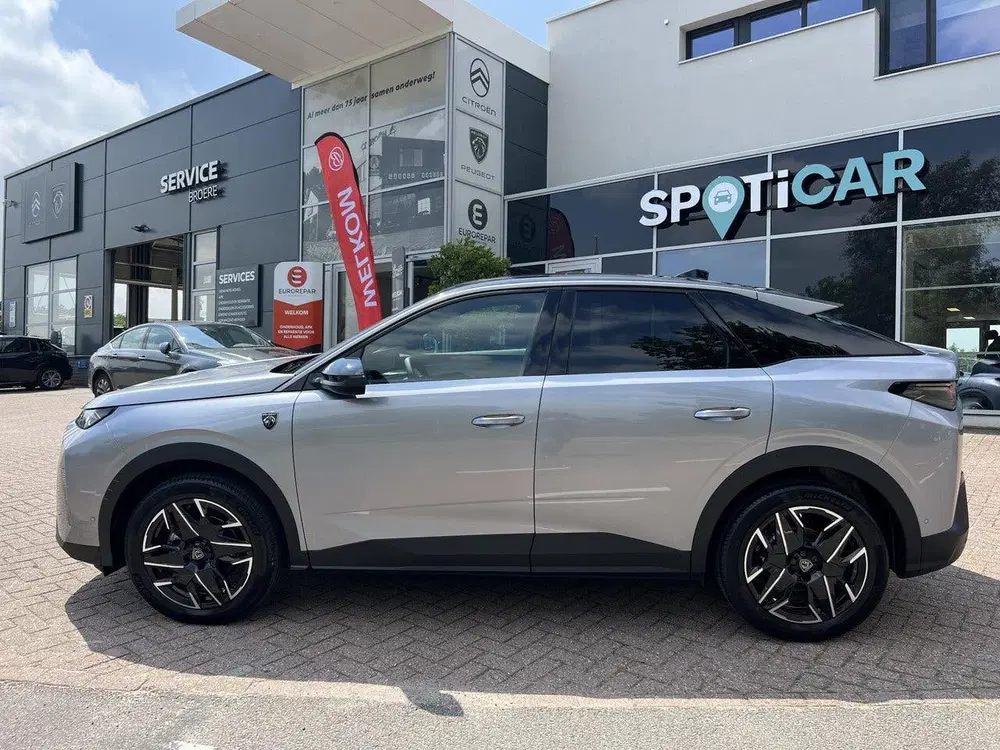 Peugeot 3008 1.2 Hybrid 145 GT Automaat uit 2025, foto 2