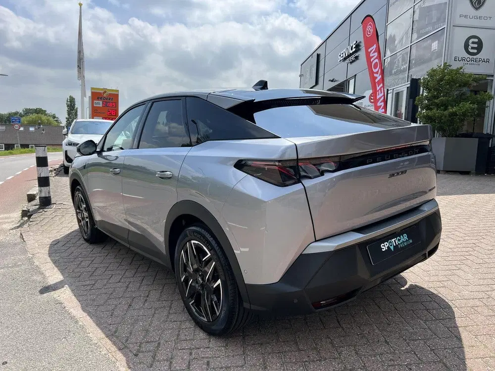 Peugeot 3008 1.2 Hybrid 145 GT Automaat uit 2025, foto 3