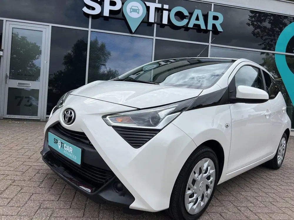 Toyota Aygo 1.0 VVT-i 72 pk x-play 5 deurs uit 2021, foto 11