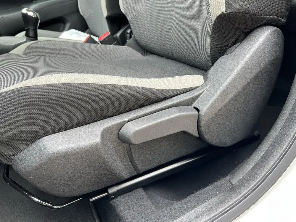 Toyota Aygo 1.0 VVT-i 72 pk x-play 5 deurs uit 2021, foto 13