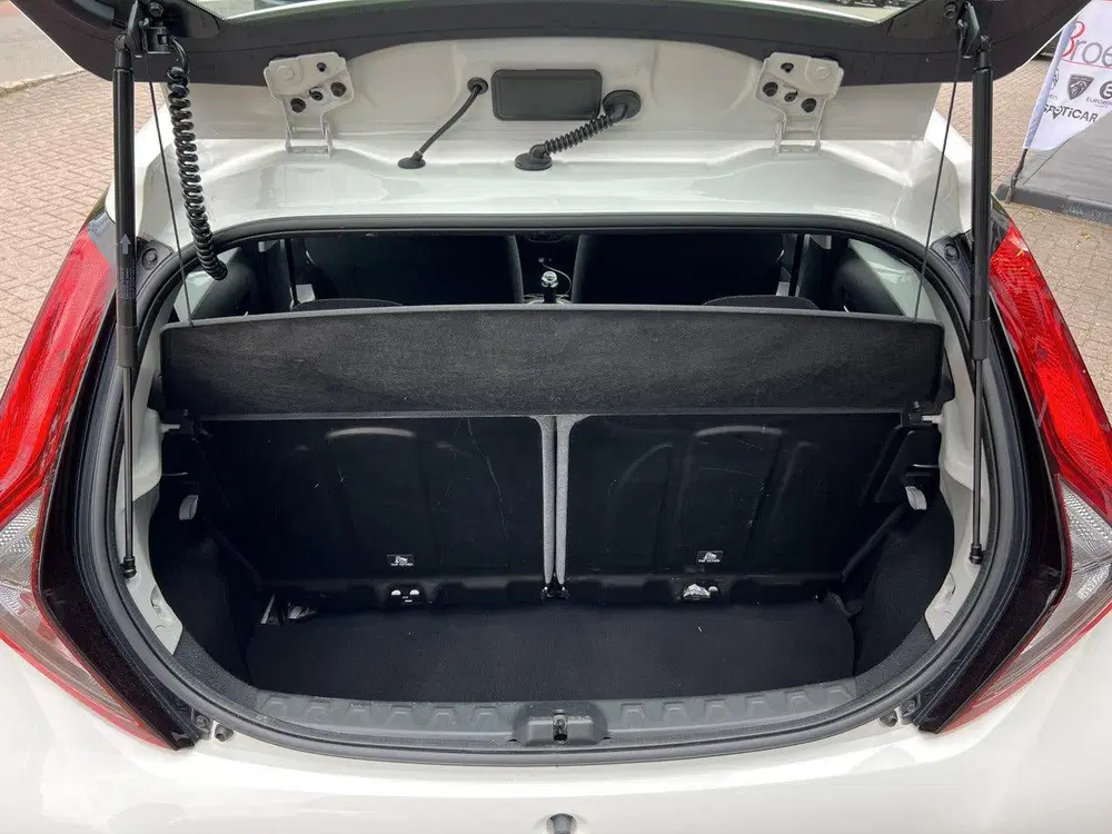 Toyota Aygo 1.0 VVT-i 72 pk x-play 5 deurs uit 2021, foto 20