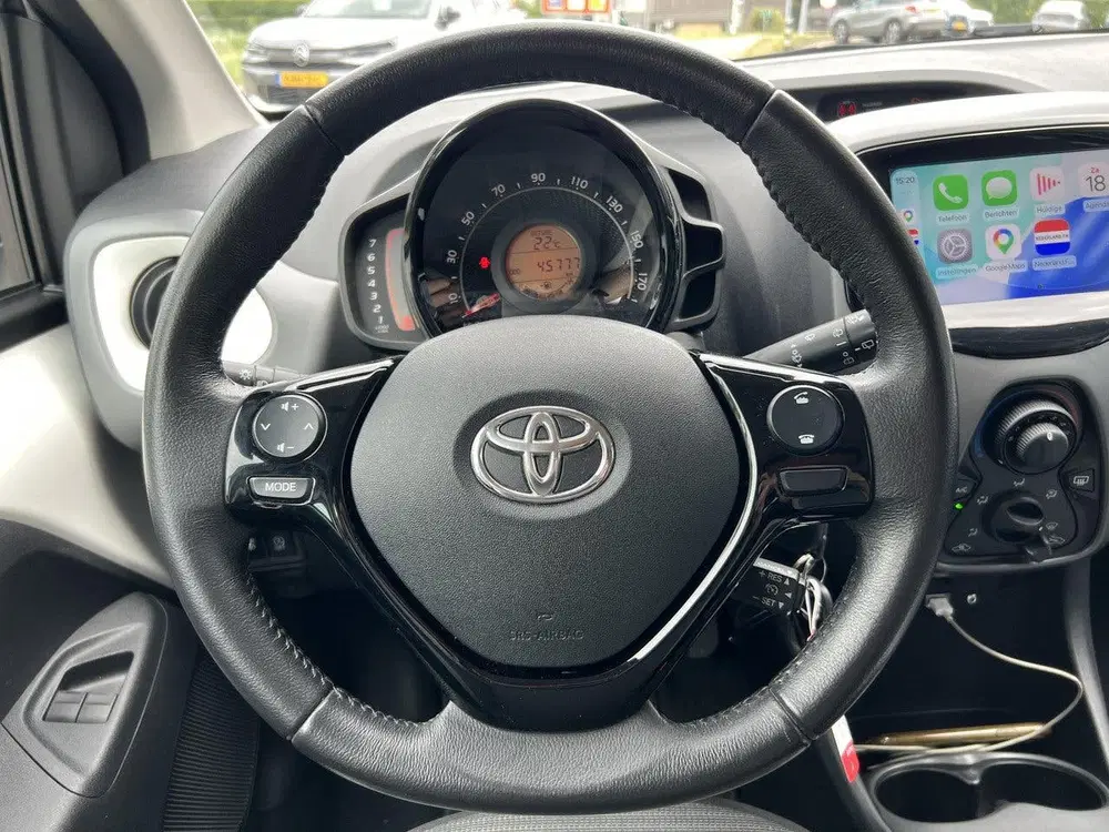 Toyota Aygo 1.0 VVT-i 72 pk x-play 5 deurs uit 2021, foto 9