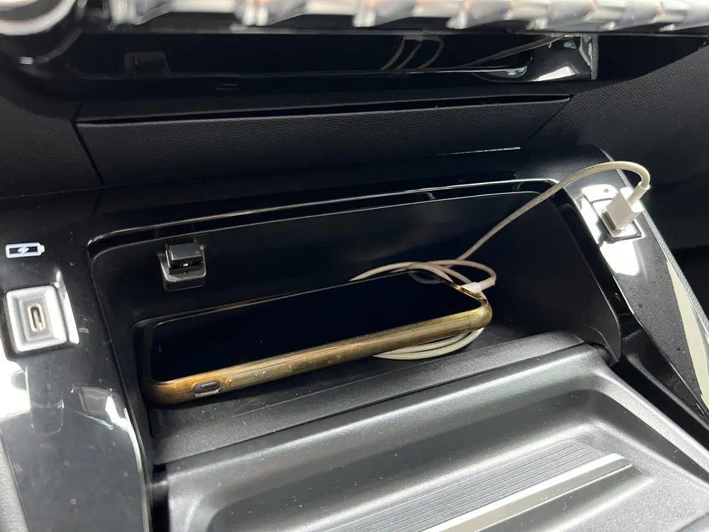 Peugeot 208 1.2 Turbo GT 100 EAT8 Automaat uit 2023, foto 19