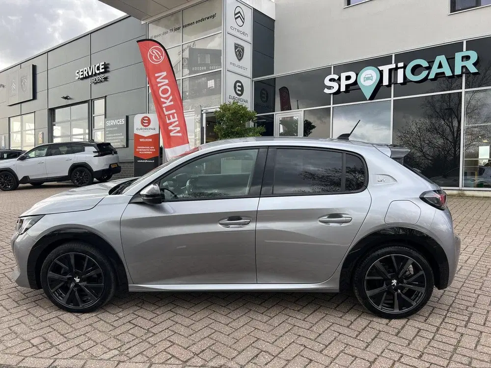 Peugeot 208 1.2 Turbo GT 100 EAT8 Automaat uit 2023, foto 2