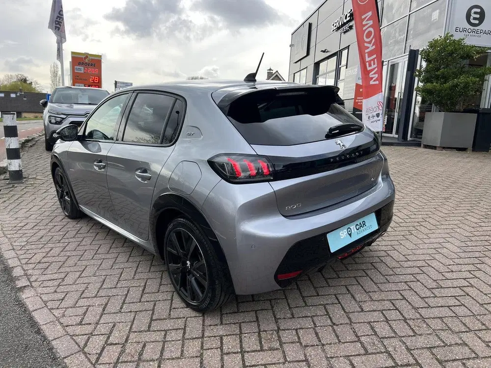 Peugeot 208 1.2 Turbo GT 100 EAT8 Automaat uit 2023, foto 3