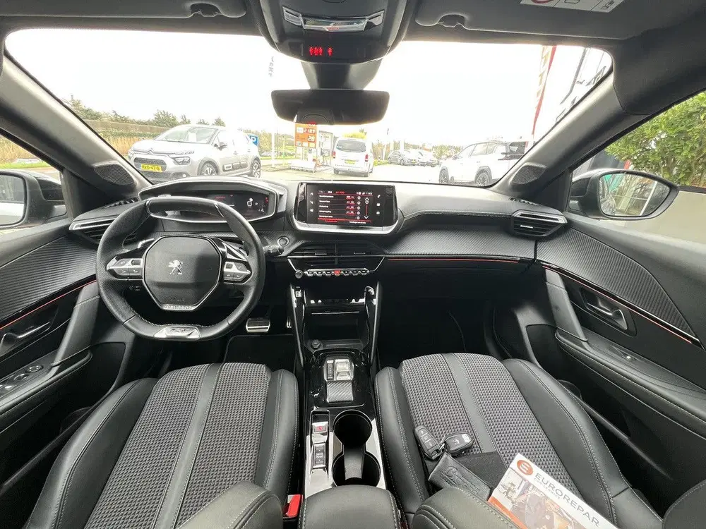 Peugeot 208 1.2 Turbo GT 100 EAT8 Automaat uit 2023, foto 8