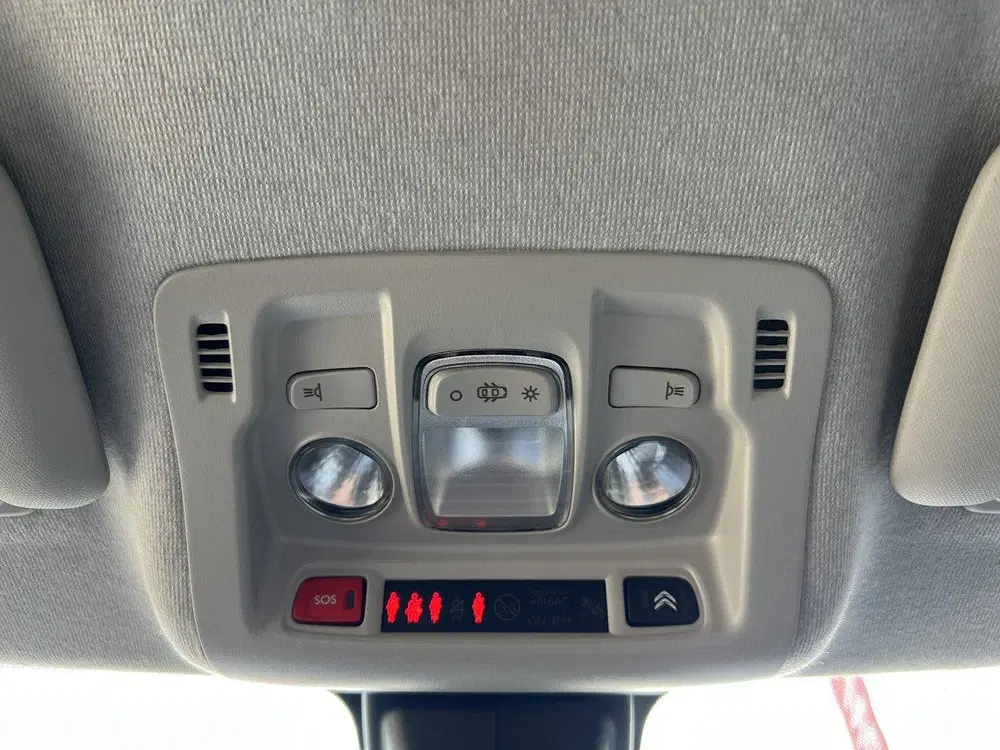 Citroën C3 1.2 83pk Shine M5 uit 2021, foto 19