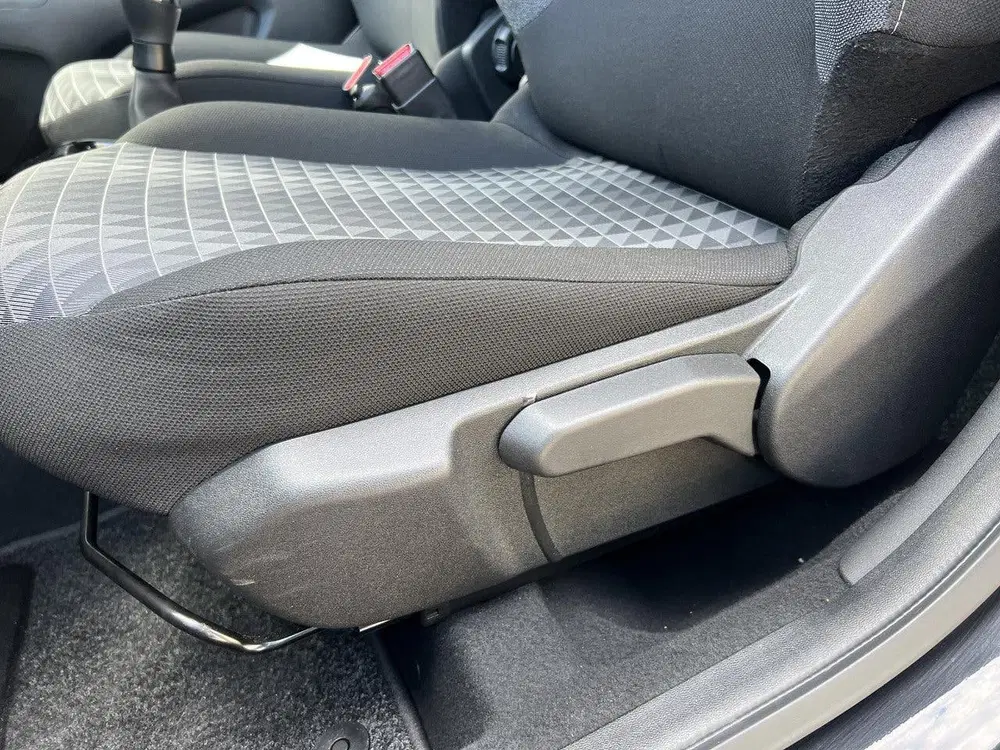 Peugeot 108 1.0 e-VTi 72 pk Allure 5 drs uit 2021, foto 13