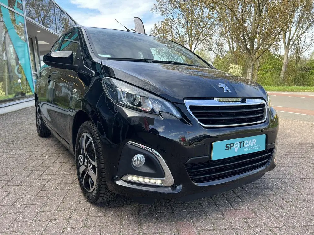 Peugeot 108 1.0 e-VTi 72 pk Allure 5 drs uit 2021, foto 18