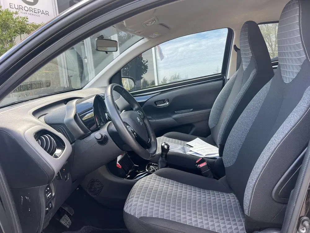 Peugeot 108 1.0 e-VTi 72 pk Allure 5 drs uit 2021, foto 6