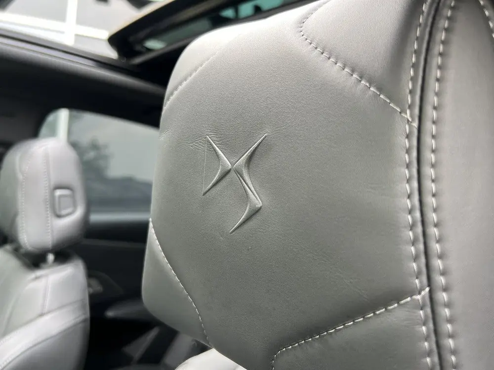 DS Automobiles DS 7 DS DS 7 1.6 E-TENSE 360pk 4x4 La Première uit 2023, foto 17