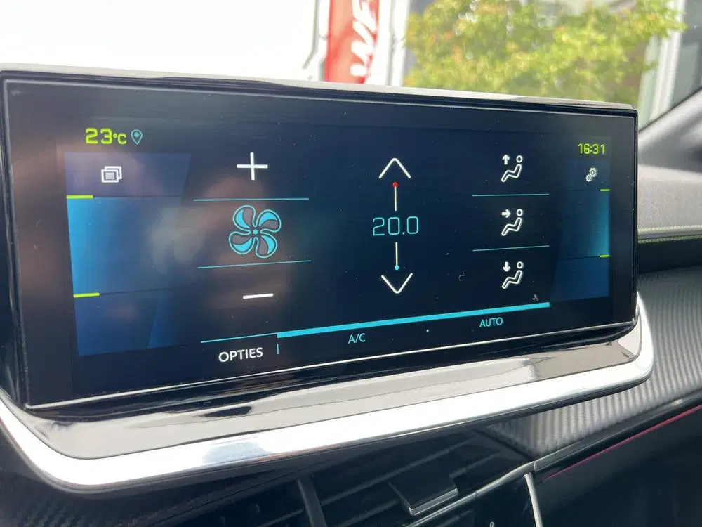 Peugeot 208 EV GT Pack 136 pk 50 kWh Automaat Range to uit 2021, foto 18