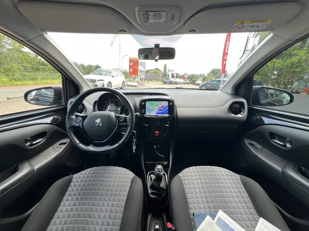 Peugeot 108 1.0 e-VTi 72pk Allure 5 deurs Navigatie vi uit 2021, foto 8