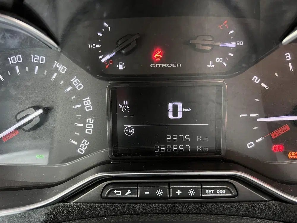 Citroën C3 1.2 Turbo 110pk Shine uit 2021, foto 8