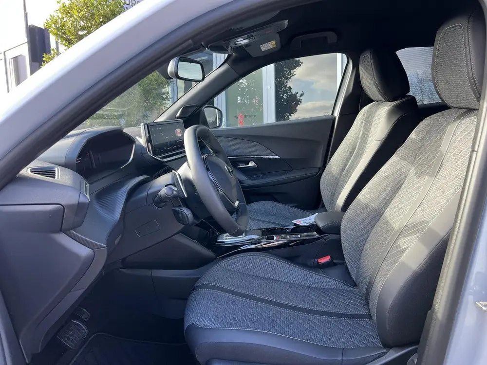 Peugeot 2008 1.2 Hybrid 145 Allure Automaat Adaptive cr uit 2025, foto 6