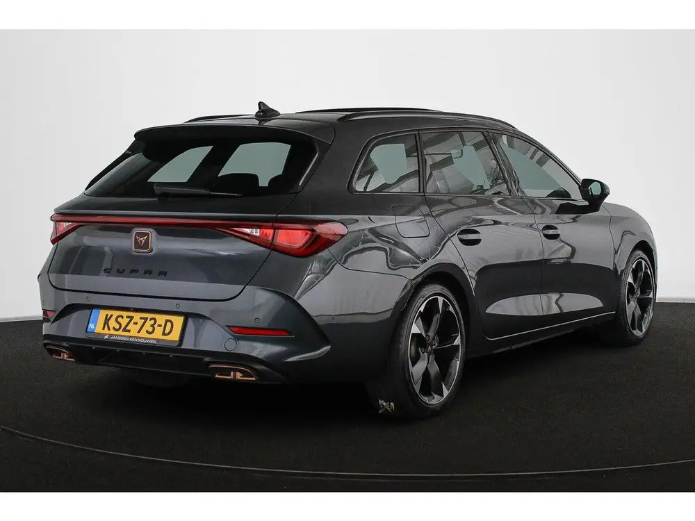 Cupra Leon 1.4 e-Hybrid Business Panoramadak St uit 2023, foto 3