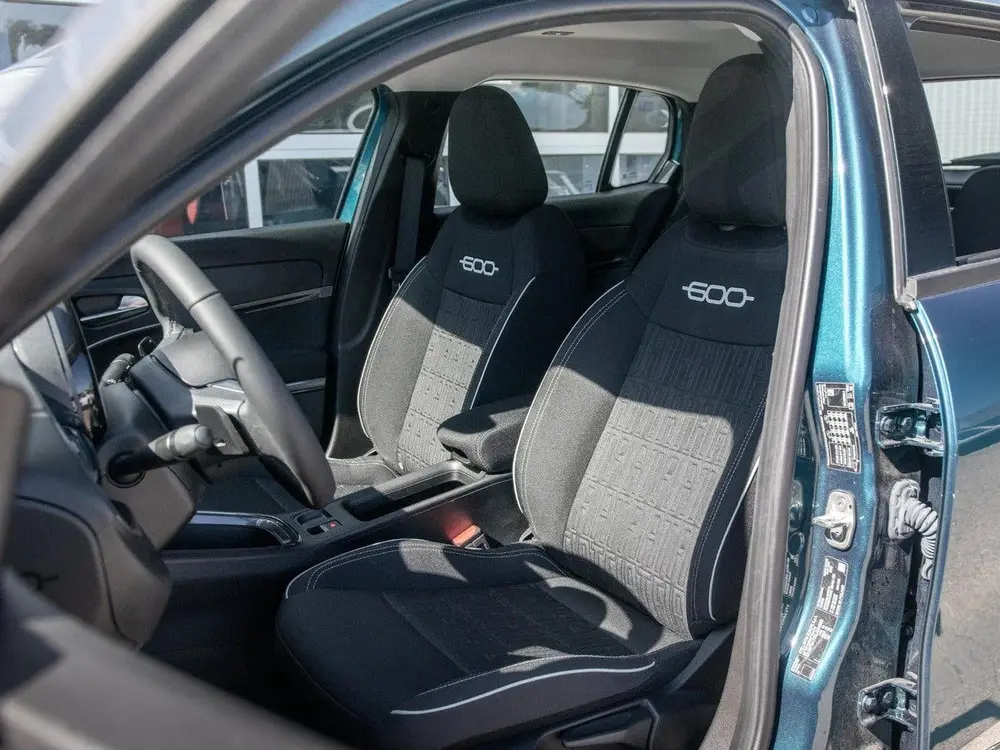 Fiat 600 1.2 Hybrid Urban uit 2025, foto 10