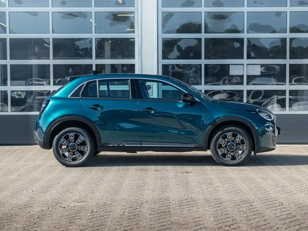 Fiat 600 1.2 Hybrid Urban uit 2025, foto 4