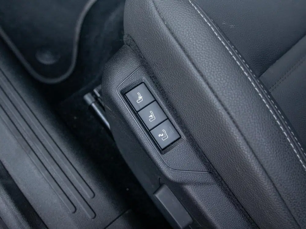 Jeep Avenger 1.2 e-Hybrid Summit uit 2024, foto 13
