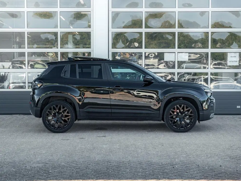 Jeep Avenger 1.2 e-Hybrid Summit uit 2024, foto 5