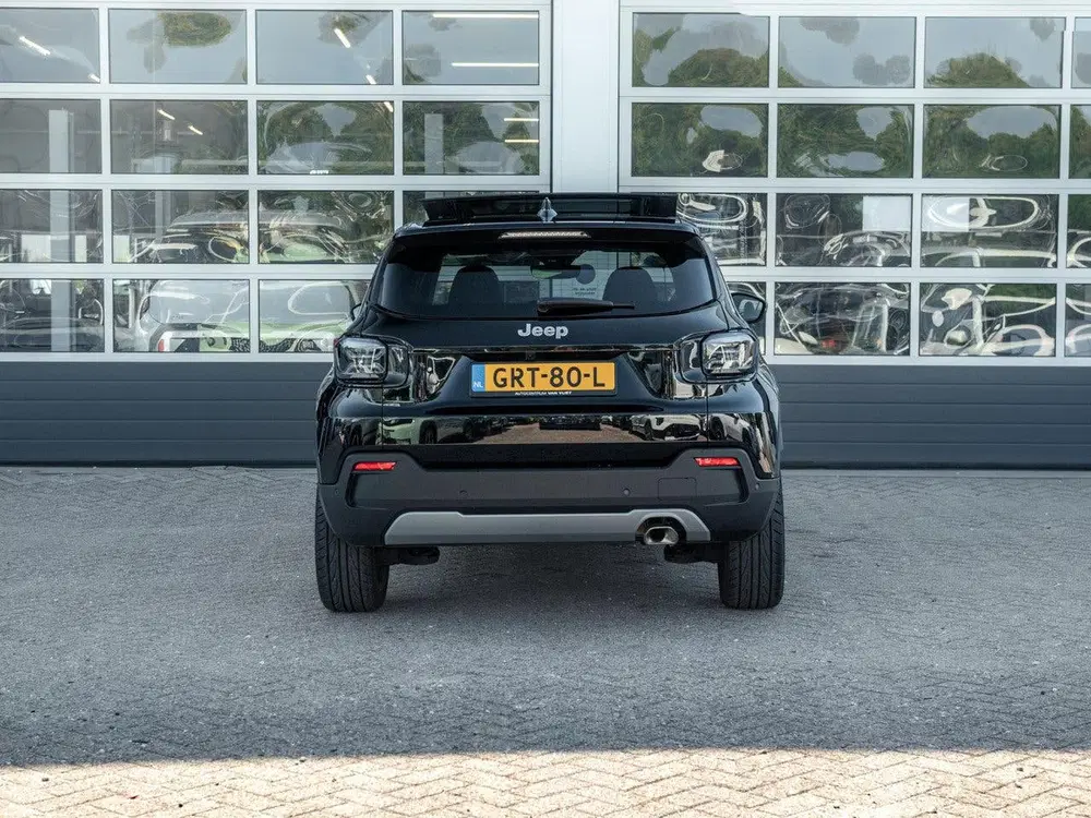 Jeep Avenger 1.2 e-Hybrid Summit uit 2024, foto 7