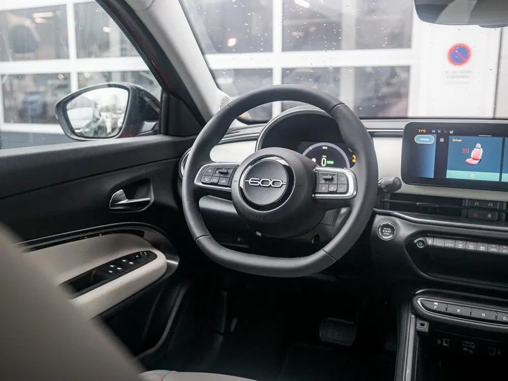 Fiat 600e La Prima 54 kWh uit 2025, foto 15