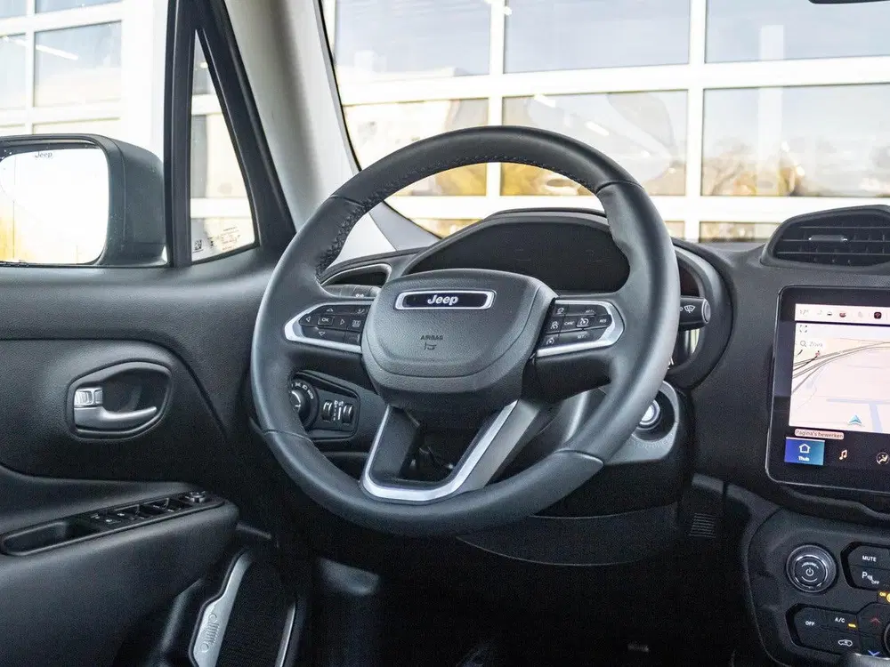 Jeep Renegade 1.5T e-Hybrid Summit uit 2024, foto 13