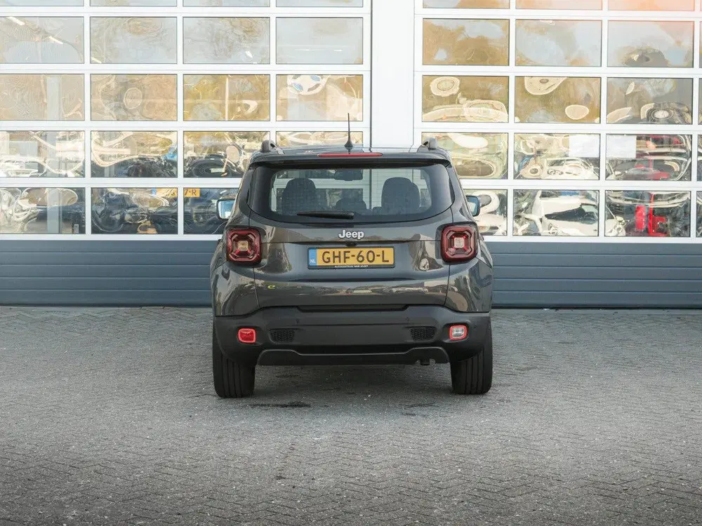 Jeep Renegade 1.5T e-Hybrid Summit uit 2024, foto 6