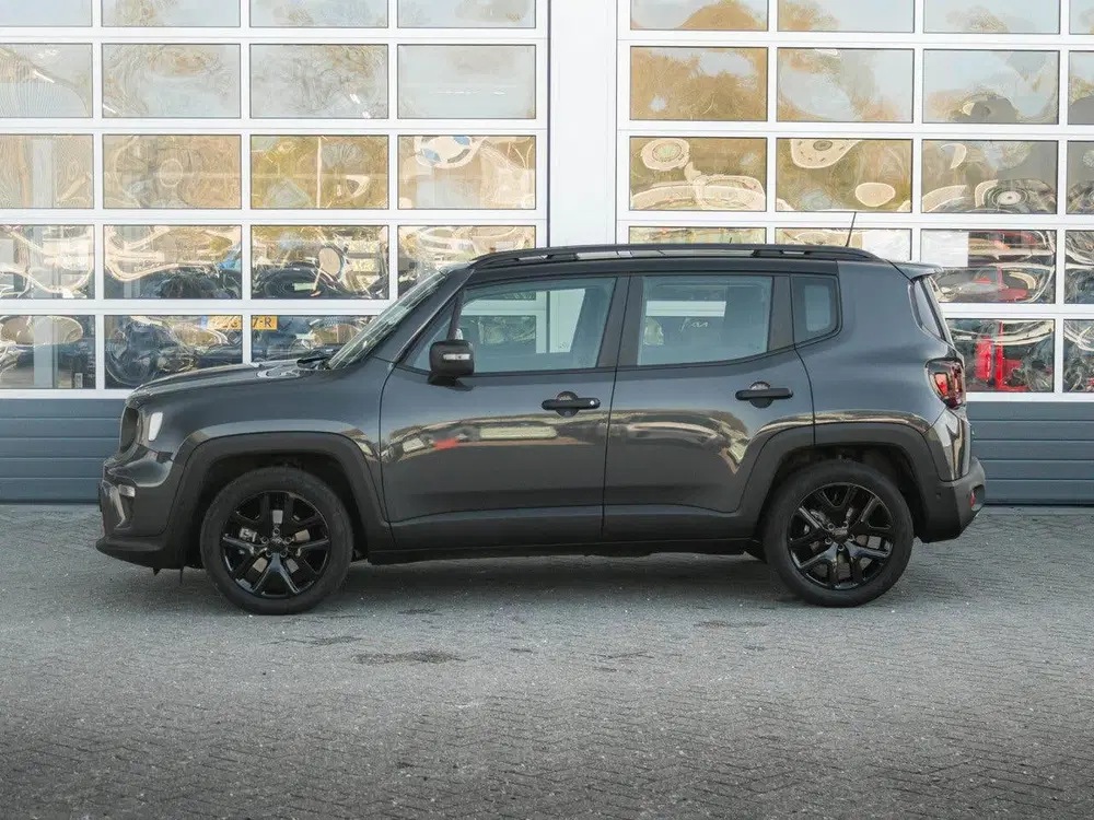 Jeep Renegade 1.5T e-Hybrid Summit uit 2024, foto 8