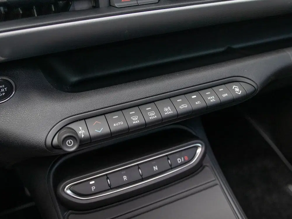 Jeep Avenger Black Edition 54 kWh uit 2026, foto 18
