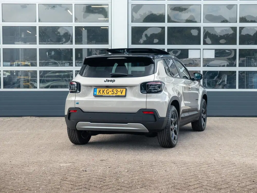 Jeep Avenger Black Edition 54 kWh uit 2026, foto 6