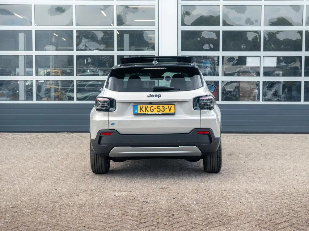 Jeep Avenger Black Edition 54 kWh uit 2026, foto 7