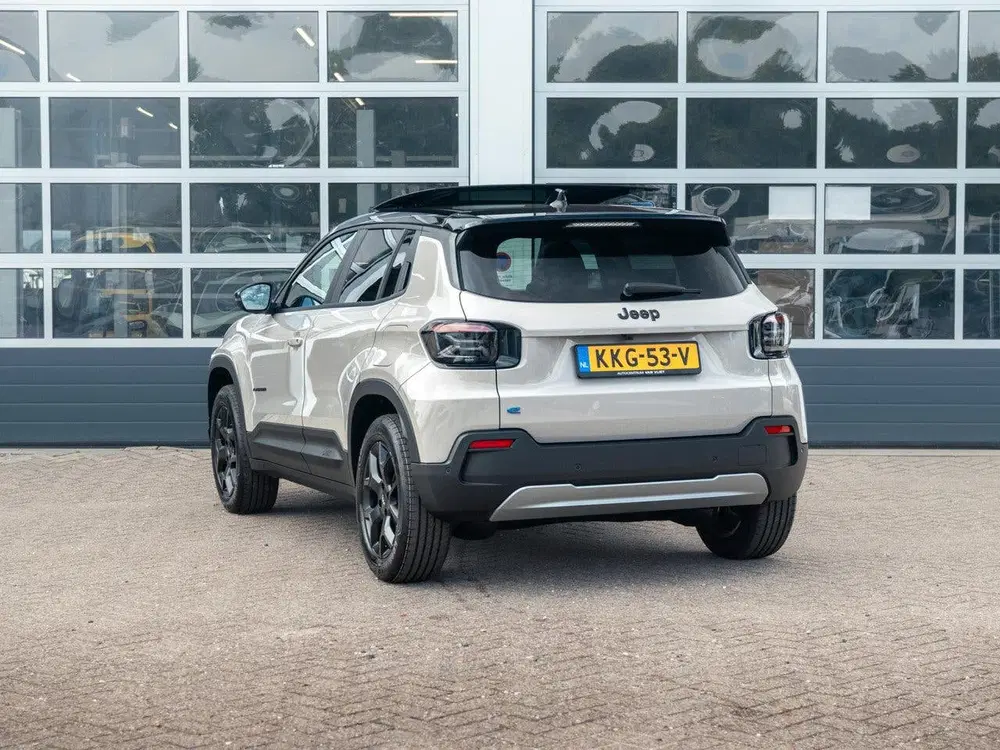 Jeep Avenger Black Edition 54 kWh uit 2026, foto 8
