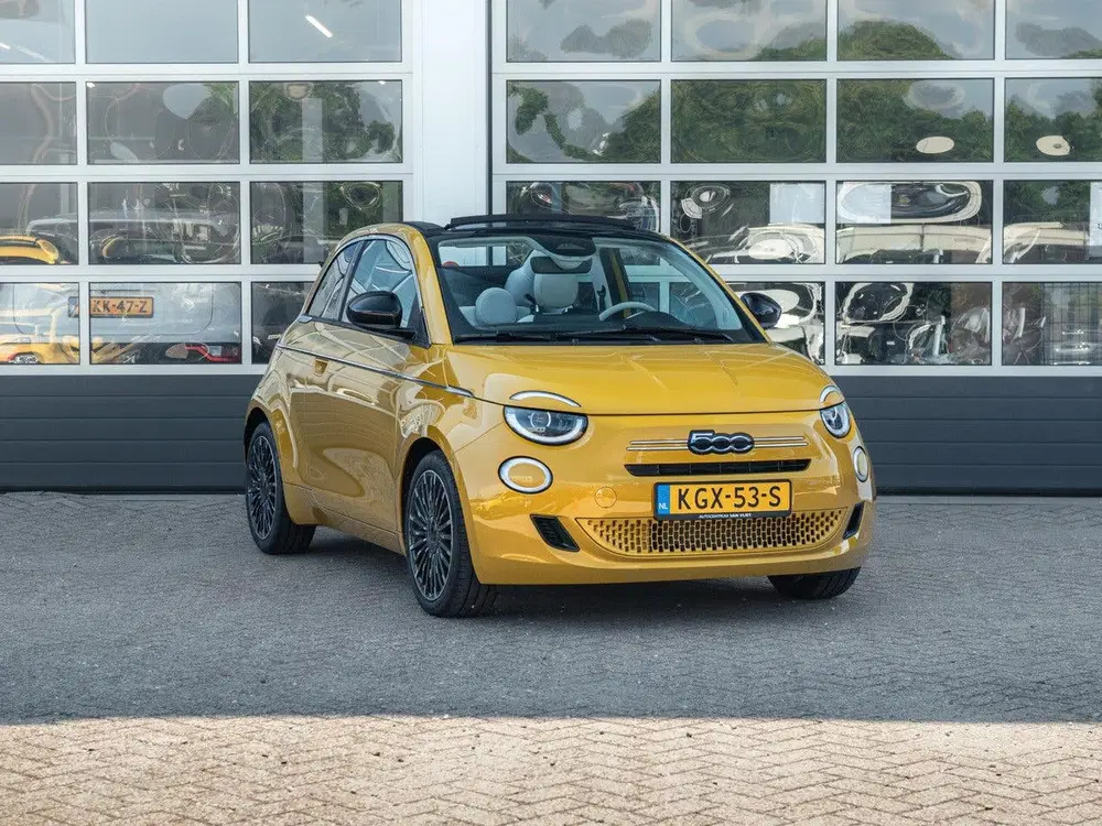 Fiat 500C Hybrid La Prima Cabrio uit 2026, foto 3