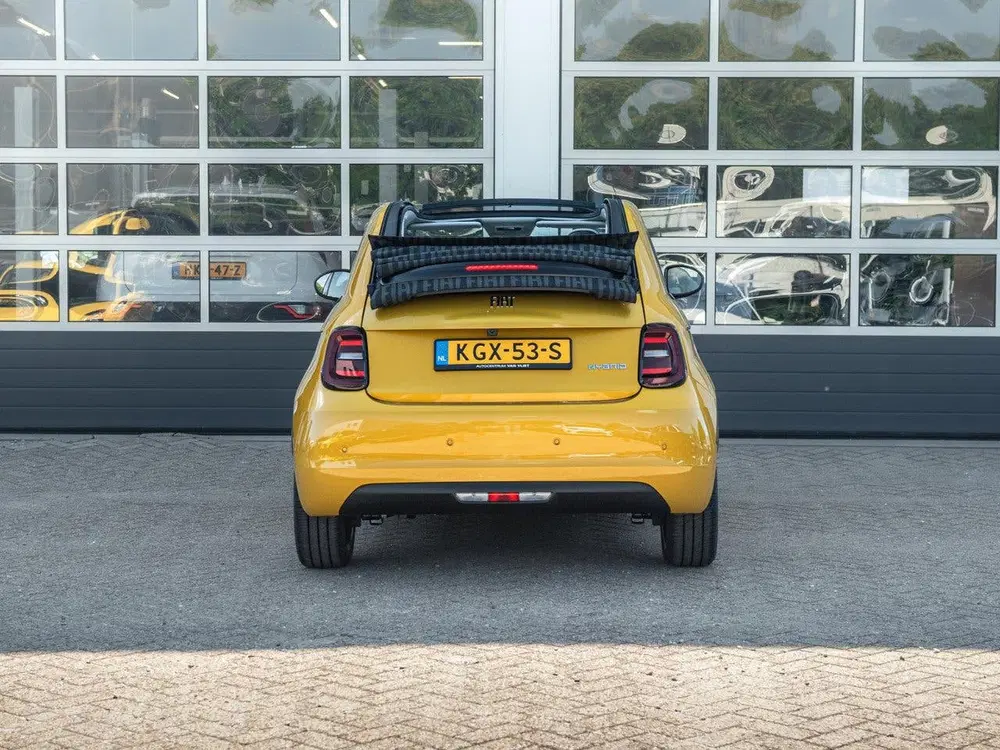 Fiat 500C Hybrid La Prima Cabrio uit 2026, foto 6