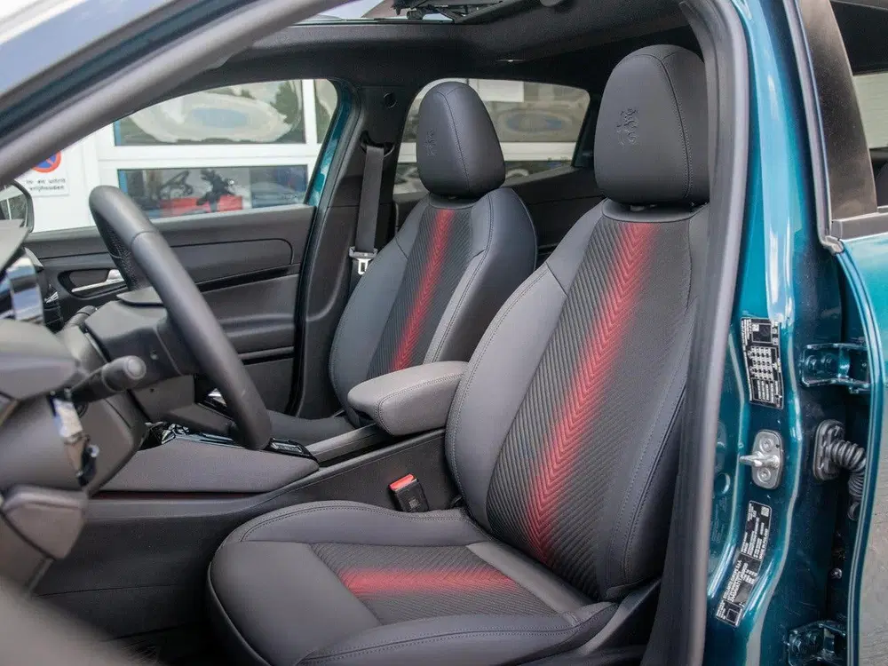 Alfa Romeo Junior 1.2 Turbo Hybrid Ibrida Ti uit 2026, foto 12