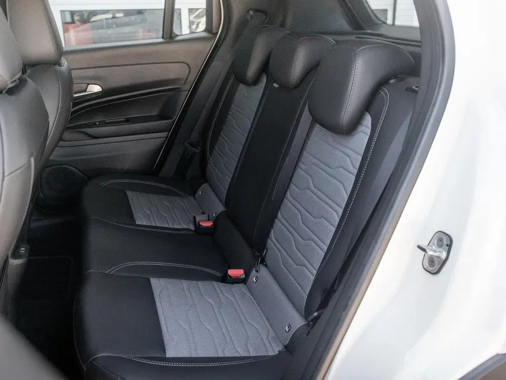 Jeep Avenger 1.2T 4xe Overland uit 2025, foto 11