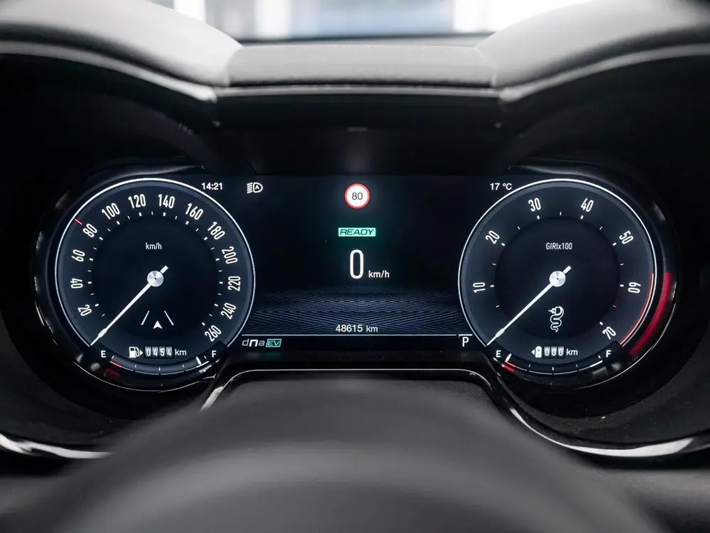 Alfa Romeo Tonale Plug-In Hybrid Q4 280pk Edizione Speciale uit 2023, foto 17