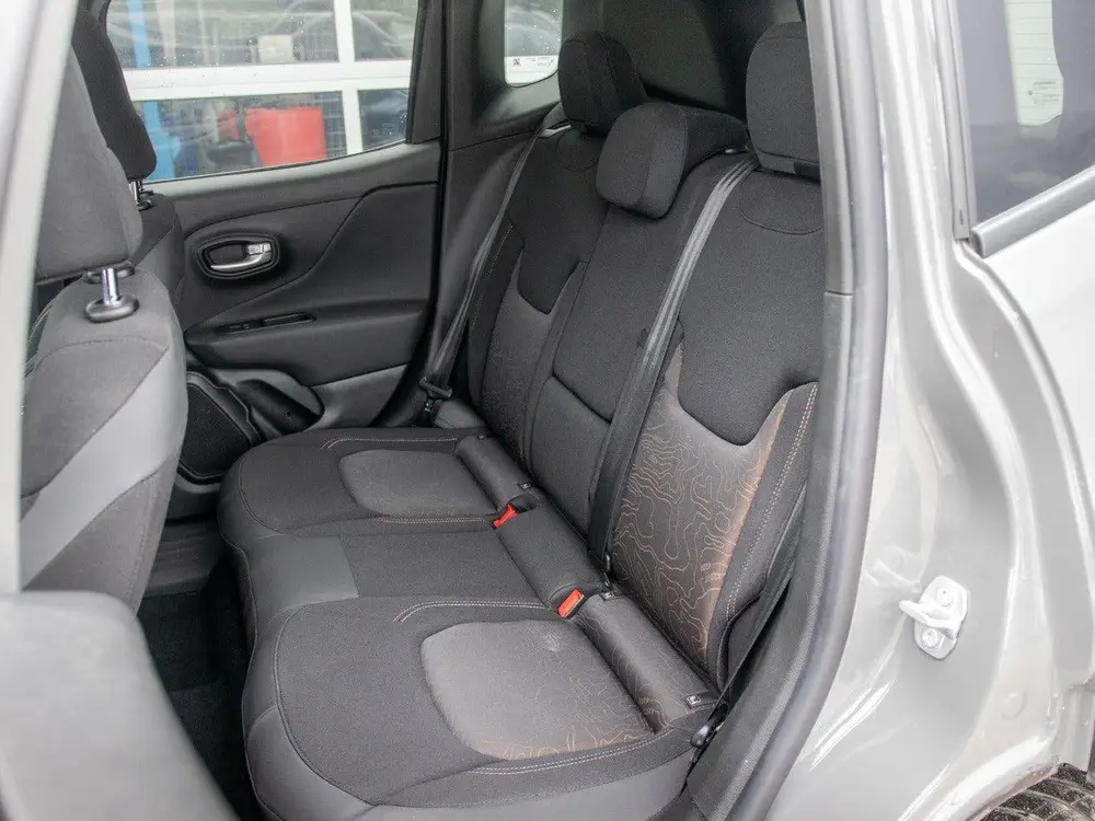 Jeep Renegade 4xe 240 Plug-in Hybrid Electric New Upland uit 2023, foto 11