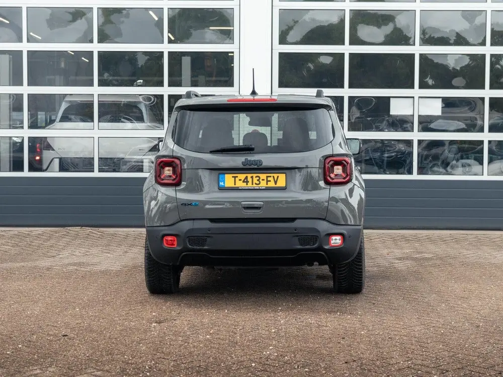 Jeep Renegade 4xe 240 Plug-in Hybrid Electric New Upland uit 2023, foto 6
