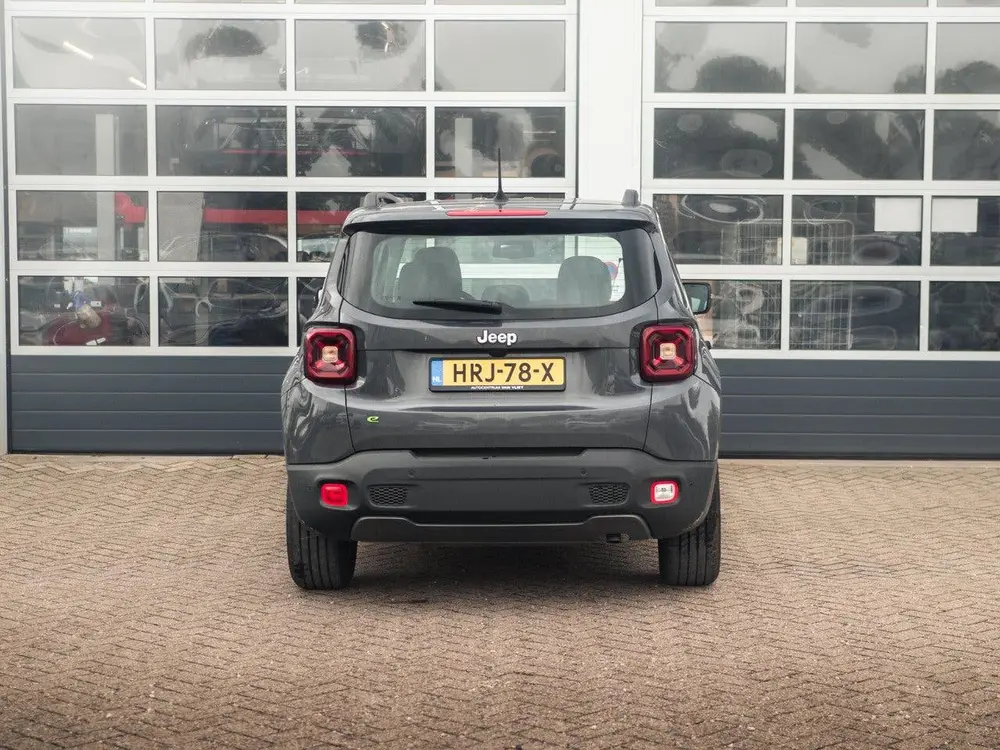 Jeep Renegade 1.5T e-Hybrid Summit uit 2025, foto 6