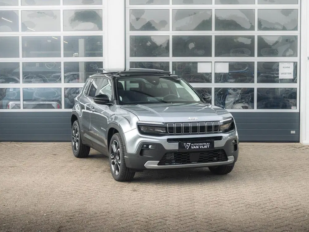 Jeep Avenger 1.2 e-Hybrid Summit uit 2025, foto 3