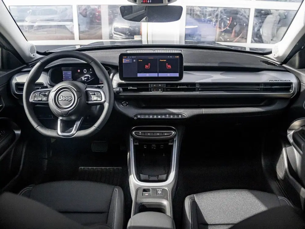 Jeep Avenger 1.2 e-Hybrid Summit uit 2025, foto 9